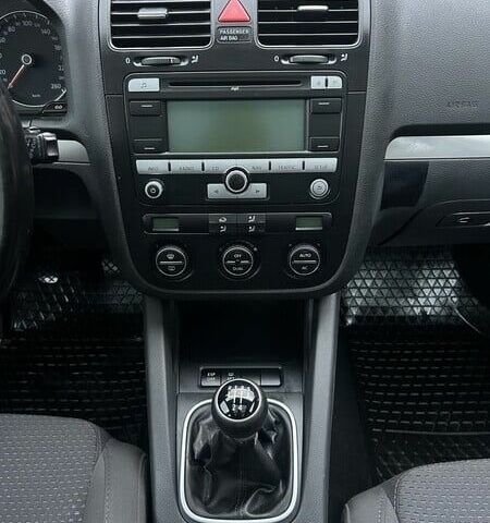 Синий Фольксваген Гольф, объемом двигателя 1.9 л и пробегом 242 тыс. км за 1450 $, фото 17 на Automoto.ua