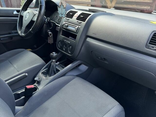 Синий Фольксваген Гольф, объемом двигателя 1.9 л и пробегом 348 тыс. км за 6500 $, фото 5 на Automoto.ua