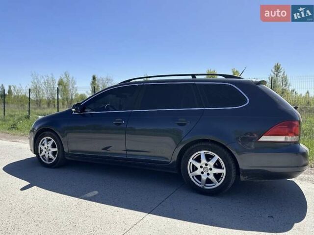 Синий Фольксваген Гольф, объемом двигателя 1.39 л и пробегом 230 тыс. км за 5500 $, фото 4 на Automoto.ua