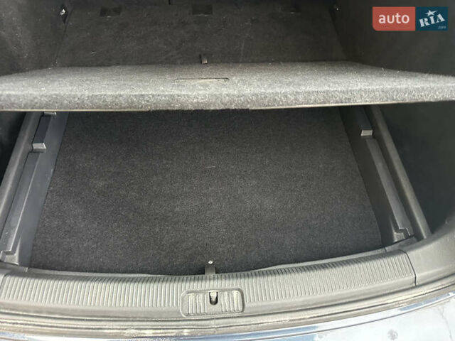 Синій Фольксваген Гольф, об'ємом двигуна 1.6 л та пробігом 248 тис. км за 6800 $, фото 31 на Automoto.ua