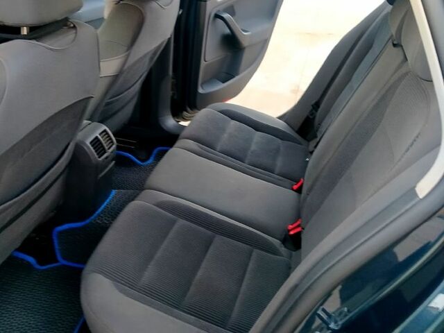 Синій Фольксваген Гольф, об'ємом двигуна 1.4 л та пробігом 228 тис. км за 6200 $, фото 4 на Automoto.ua