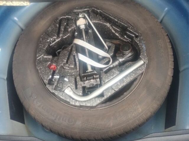 Синій Фольксваген Гольф, об'ємом двигуна 1.6 л та пробігом 203 тис. км за 6500 $, фото 5 на Automoto.ua