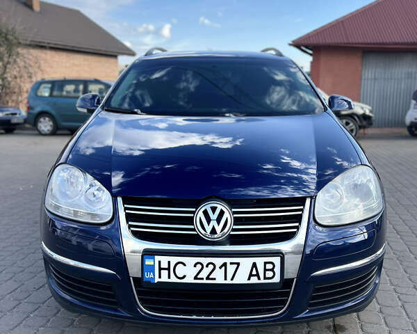 Синий Фольксваген Гольф, объемом двигателя 1.6 л и пробегом 272 тыс. км за 5600 $, фото 2 на Automoto.ua
