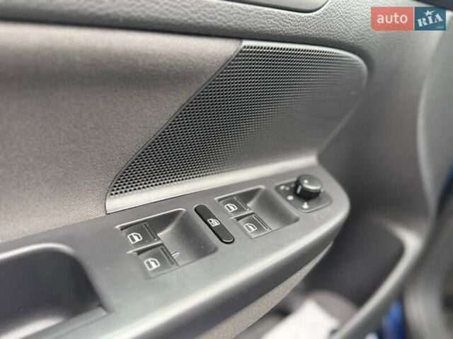 Синій Фольксваген Гольф, об'ємом двигуна 1.6 л та пробігом 218 тис. км за 5799 $, фото 16 на Automoto.ua