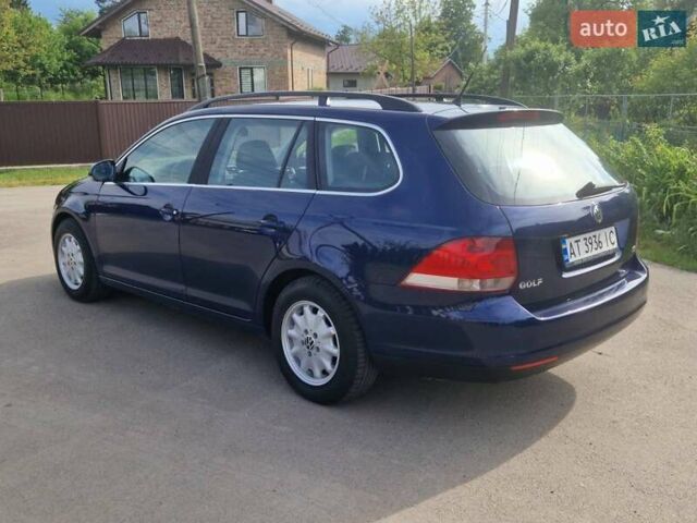 Синий Фольксваген Гольф, объемом двигателя 1.4 л и пробегом 231 тыс. км за 5850 $, фото 25 на Automoto.ua