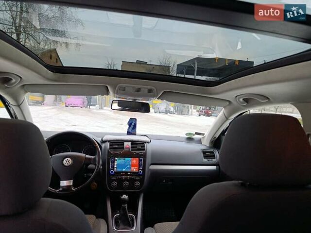 Синій Фольксваген Гольф, об'ємом двигуна 1.39 л та пробігом 210 тис. км за 5700 $, фото 8 на Automoto.ua