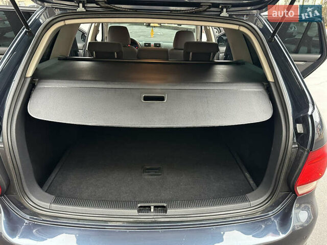 Синий Фольксваген Гольф, объемом двигателя 1.9 л и пробегом 233 тыс. км за 6399 $, фото 34 на Automoto.ua