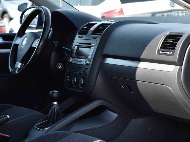 Синій Фольксваген Гольф, об'ємом двигуна 1.9 л та пробігом 265 тис. км за 6850 $, фото 10 на Automoto.ua