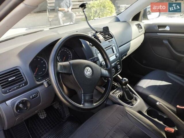 Синий Фольксваген Гольф, объемом двигателя 1.6 л и пробегом 195 тыс. км за 6700 $, фото 3 на Automoto.ua