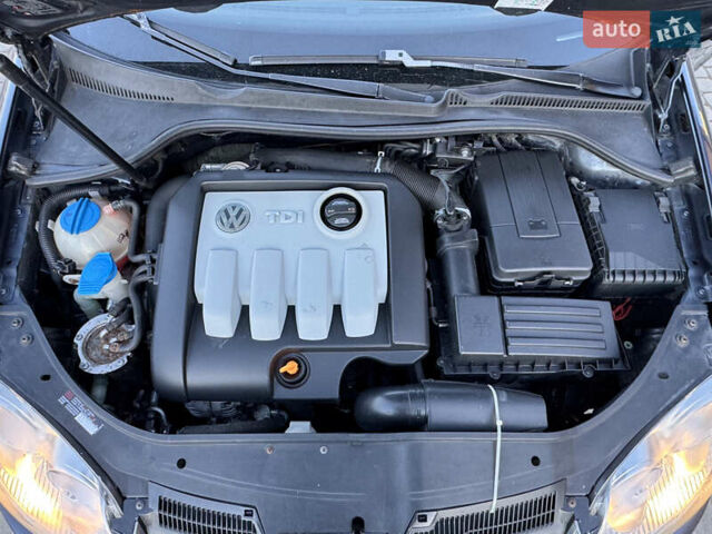 Синій Фольксваген Гольф, об'ємом двигуна 1.9 л та пробігом 349 тис. км за 5999 $, фото 70 на Automoto.ua