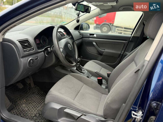 Синій Фольксваген Гольф, об'ємом двигуна 1.6 л та пробігом 218 тис. км за 5799 $, фото 21 на Automoto.ua