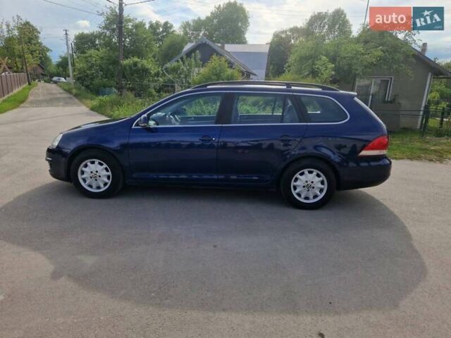 Синий Фольксваген Гольф, объемом двигателя 1.4 л и пробегом 231 тыс. км за 5850 $, фото 3 на Automoto.ua