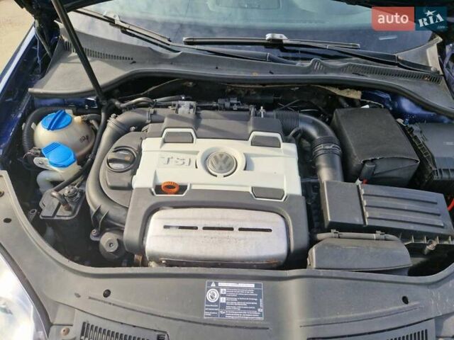 Синий Фольксваген Гольф, объемом двигателя 1.4 л и пробегом 231 тыс. км за 5850 $, фото 18 на Automoto.ua