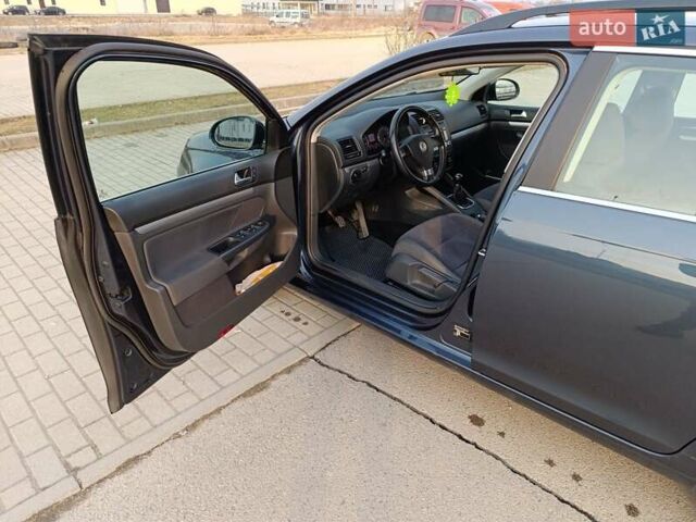 Синій Фольксваген Гольф, об'ємом двигуна 1.6 л та пробігом 293 тис. км за 5500 $, фото 10 на Automoto.ua