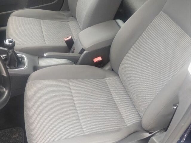 Синій Фольксваген Гольф, об'ємом двигуна 1.6 л та пробігом 203 тис. км за 6500 $, фото 7 на Automoto.ua