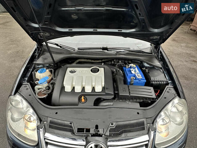 Синий Фольксваген Гольф, объемом двигателя 1.9 л и пробегом 233 тыс. км за 6399 $, фото 49 на Automoto.ua