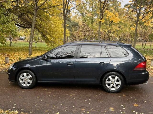 Синий Фольксваген Гольф, объемом двигателя 1.6 л и пробегом 272 тыс. км за 6200 $, фото 2 на Automoto.ua