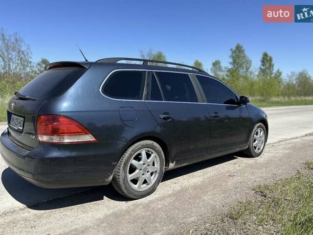 Синий Фольксваген Гольф, объемом двигателя 1.39 л и пробегом 230 тыс. км за 5500 $, фото 5 на Automoto.ua