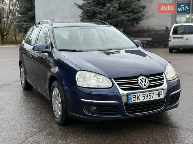 Синий Фольксваген Гольф, объемом двигателя 1.6 л и пробегом 318 тыс. км за 5150 $, фото 13 на Automoto.ua