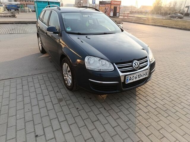 Синий Фольксваген Гольф, объемом двигателя 1.6 л и пробегом 301 тыс. км за 5500 $, фото 2 на Automoto.ua