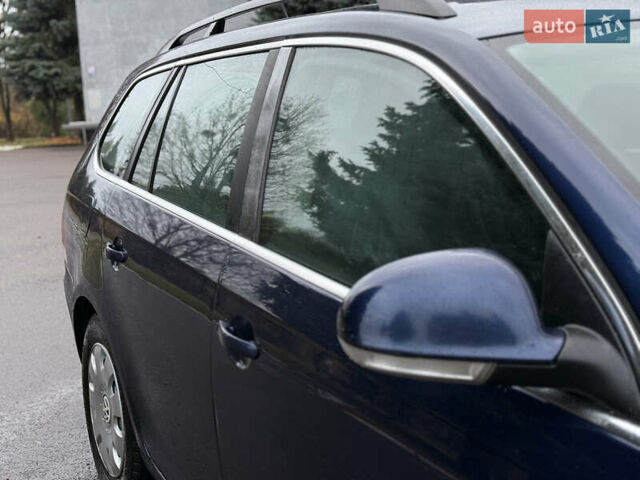 Синий Фольксваген Гольф, объемом двигателя 1.6 л и пробегом 318 тыс. км за 5150 $, фото 20 на Automoto.ua