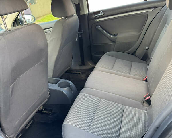 Синий Фольксваген Гольф, объемом двигателя 1.9 л и пробегом 348 тыс. км за 6500 $, фото 4 на Automoto.ua