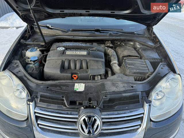 Синий Фольксваген Гольф, объемом двигателя 1.6 л и пробегом 190 тыс. км за 6300 $, фото 14 на Automoto.ua