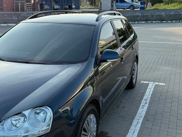 Синій Фольксваген Гольф, об'ємом двигуна 1.6 л та пробігом 300 тис. км за 5000 $, фото 4 на Automoto.ua