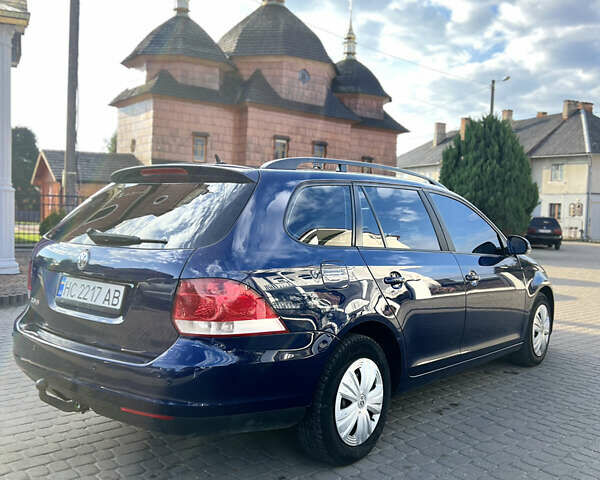 Синий Фольксваген Гольф, объемом двигателя 1.6 л и пробегом 272 тыс. км за 5600 $, фото 5 на Automoto.ua