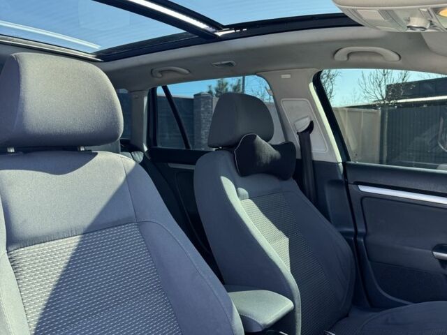 Синий Фольксваген Гольф, объемом двигателя 1.4 л и пробегом 232 тыс. км за 5999 $, фото 11 на Automoto.ua