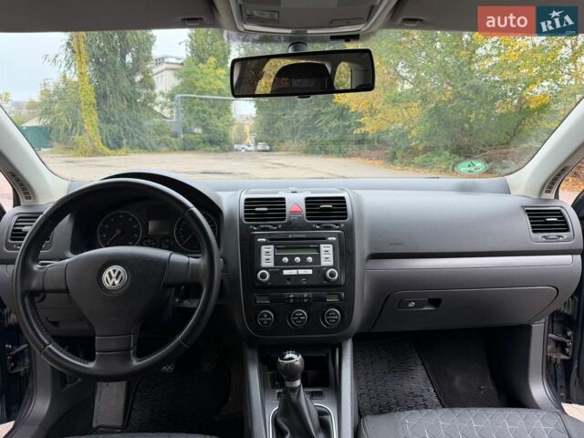 Синій Фольксваген Гольф, об'ємом двигуна 1.6 л та пробігом 290 тис. км за 6200 $, фото 6 на Automoto.ua