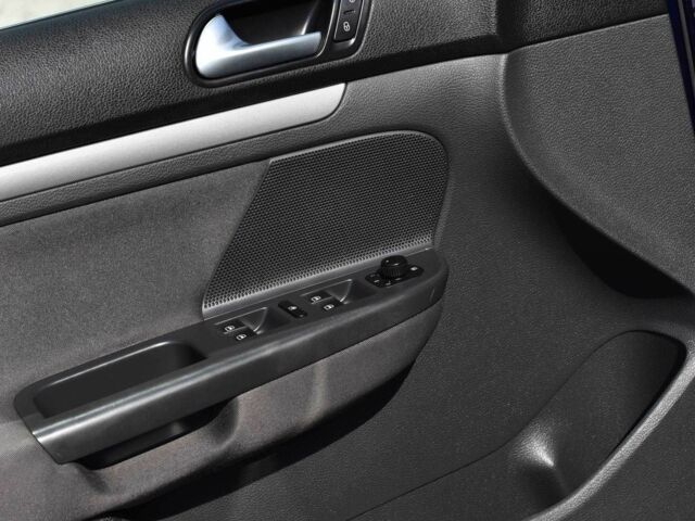 Синій Фольксваген Гольф, об'ємом двигуна 1.9 л та пробігом 265 тис. км за 6850 $, фото 9 на Automoto.ua