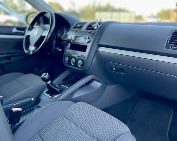 Синій Фольксваген Гольф, об'ємом двигуна 1.39 л та пробігом 233 тис. км за 5299 $, фото 22 на Automoto.ua