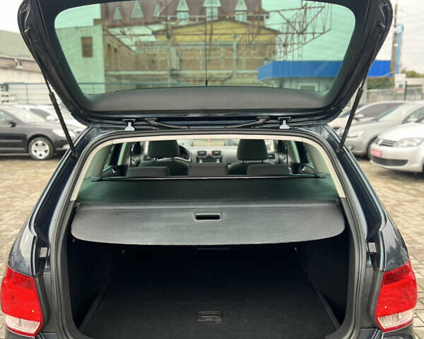 Синий Фольксваген Гольф, объемом двигателя 1.4 л и пробегом 214 тыс. км за 5700 $, фото 6 на Automoto.ua