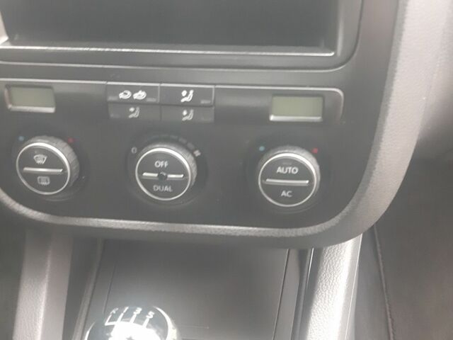 Синий Фольксваген Гольф, объемом двигателя 1.6 л и пробегом 182 тыс. км за 6300 $, фото 5 на Automoto.ua