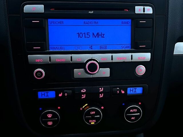 Синий Фольксваген Гольф, объемом двигателя 1.4 л и пробегом 216 тыс. км за 5999 $, фото 11 на Automoto.ua