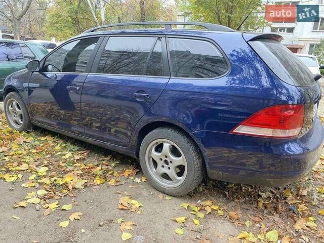 Синий Фольксваген Гольф, объемом двигателя 1.6 л и пробегом 230 тыс. км за 5800 $, фото 7 на Automoto.ua