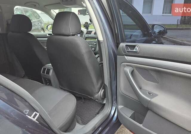 Синий Фольксваген Гольф, объемом двигателя 1.4 л и пробегом 205 тыс. км за 6500 $, фото 15 на Automoto.ua