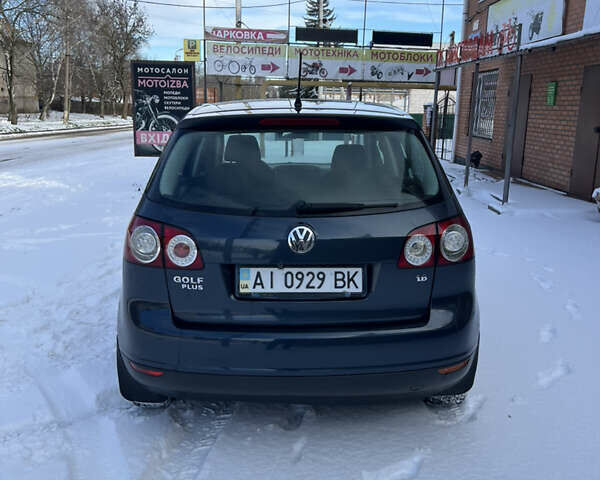 Синий Фольксваген Гольф, объемом двигателя 1.6 л и пробегом 207 тыс. км за 4600 $, фото 7 на Automoto.ua