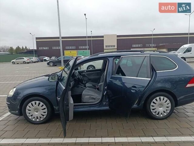 Синий Фольксваген Гольф, объемом двигателя 1.4 л и пробегом 190 тыс. км за 5999 $, фото 11 на Automoto.ua