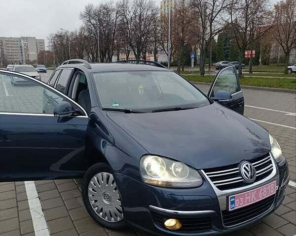 Синий Фольксваген Гольф, объемом двигателя 1.4 л и пробегом 190 тыс. км за 5999 $, фото 17 на Automoto.ua