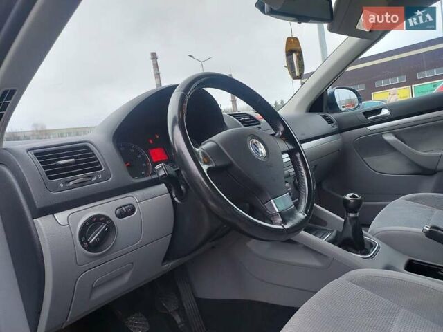 Синий Фольксваген Гольф, объемом двигателя 1.4 л и пробегом 190 тыс. км за 5999 $, фото 2 на Automoto.ua