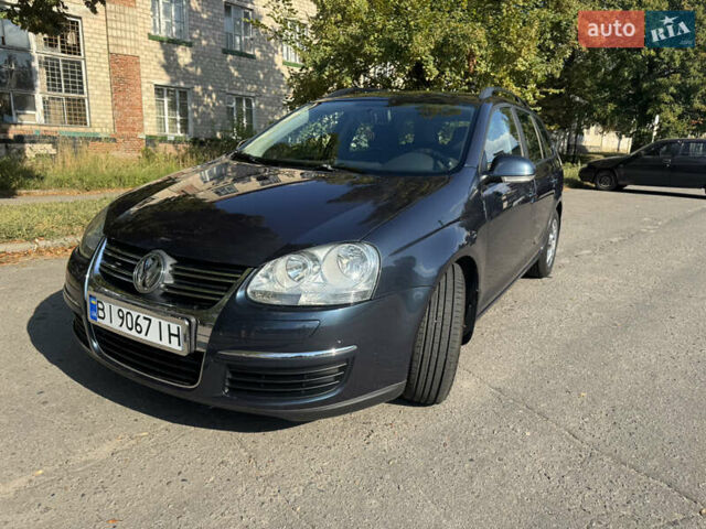 Синий Фольксваген Гольф, объемом двигателя 1.6 л и пробегом 212 тыс. км за 6700 $, фото 2 на Automoto.ua