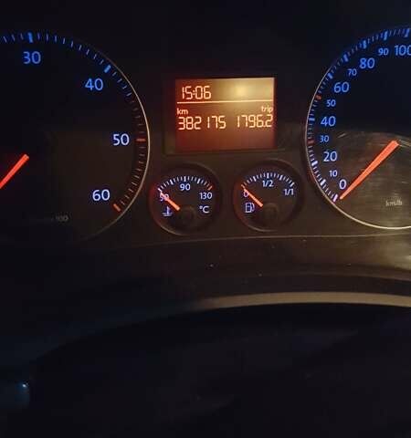 Синий Фольксваген Гольф, объемом двигателя 1.9 л и пробегом 381 тыс. км за 6500 $, фото 8 на Automoto.ua