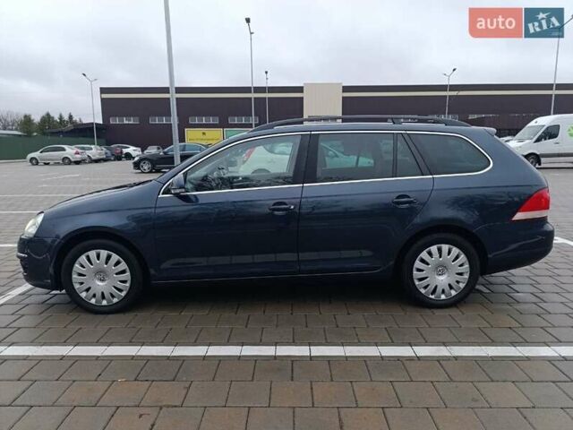 Синий Фольксваген Гольф, объемом двигателя 1.4 л и пробегом 190 тыс. км за 5999 $, фото 23 на Automoto.ua