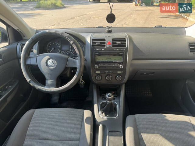 Синий Фольксваген Гольф, объемом двигателя 1.6 л и пробегом 212 тыс. км за 6700 $, фото 5 на Automoto.ua