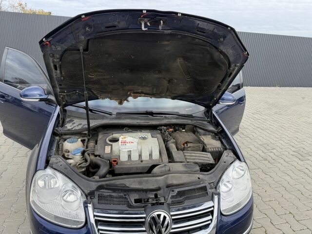 Синий Фольксваген Гольф, объемом двигателя 1.9 л и пробегом 270 тыс. км за 6434 $, фото 10 на Automoto.ua