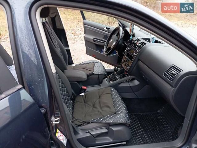 Синій Фольксваген Гольф, об'ємом двигуна 1.6 л та пробігом 262 тис. км за 5100 $, фото 12 на Automoto.ua