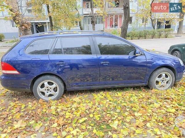 Синий Фольксваген Гольф, объемом двигателя 1.6 л и пробегом 230 тыс. км за 5800 $, фото 6 на Automoto.ua