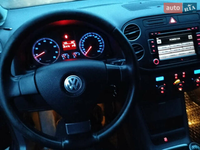Синій Фольксваген Гольф, об'ємом двигуна 1.6 л та пробігом 207 тис. км за 5350 $, фото 13 на Automoto.ua
